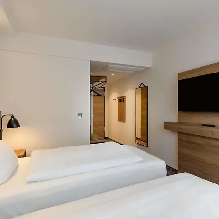 Hotel Ibis Styles 3*